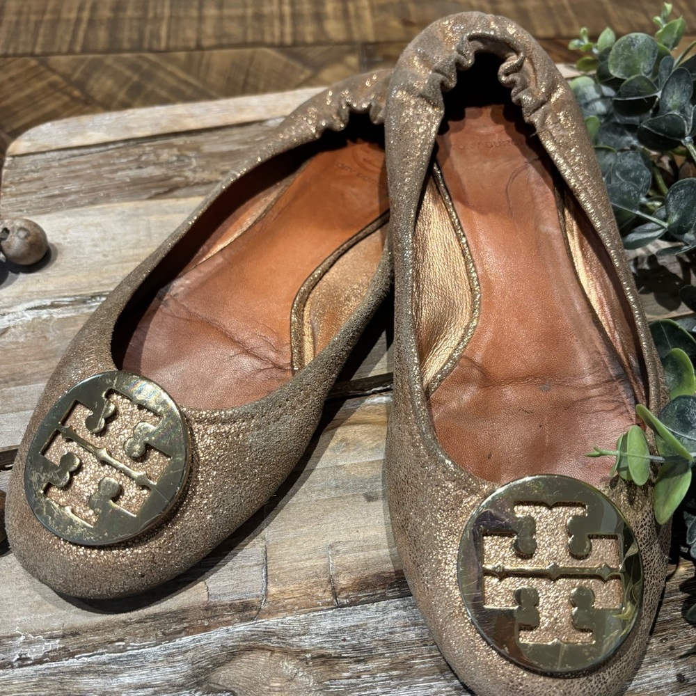 Tory Burch Metallic Leather Ballet Travel Flats Salmond/Rose Gold - Picture 5 of 7